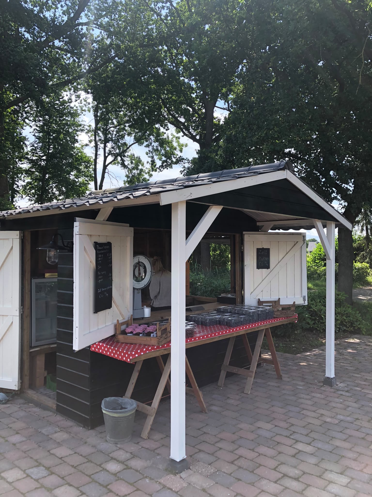 Verkoopkraam is weer OPEN
